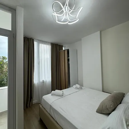 Sunlit Apartments Durres Exterior photo